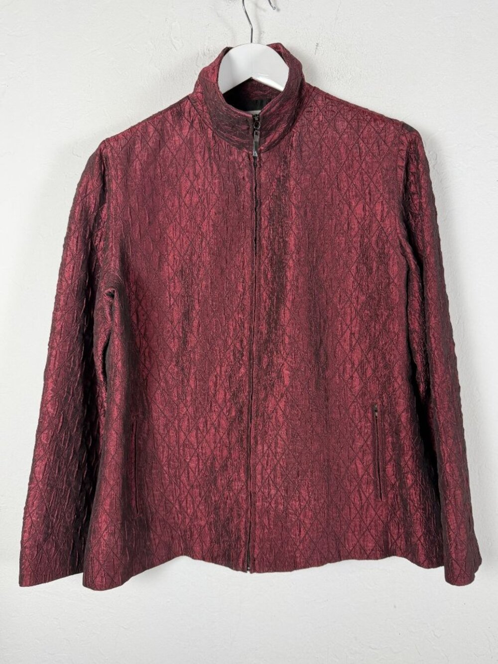 Chico's Women's Wine Crinkled Metallic Diamond Quilted Zip Front Jacket Size 2